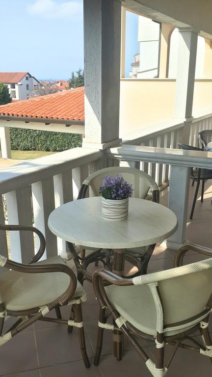 Apartment Maras Пореч Экстерьер фото